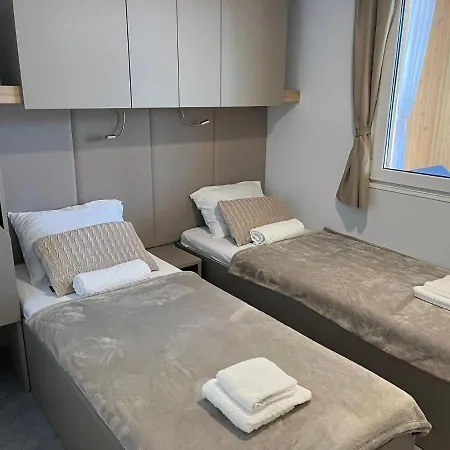 Mobile Olive Leaf Apartament Drage